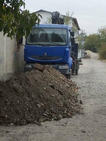 Синій Рено Мідлум, об'ємом двигуна 4.6 л та пробігом 370 тис. км за 23999 $, фото 1 на Automoto.ua
