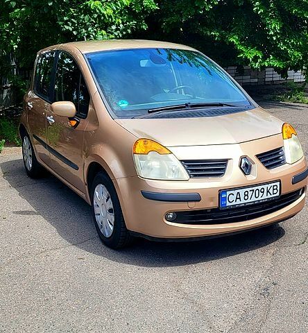 Бежевый Рено Модус, объемом двигателя 1.6 л и пробегом 163 тыс. км за 4500 $, фото 1 на Automoto.ua