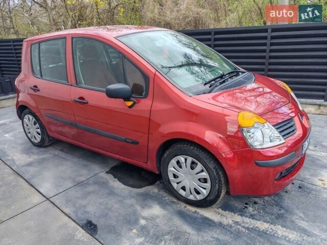 Красный Рено Модус, объемом двигателя 1.2 л и пробегом 189 тыс. км за 3900 $, фото 1 на Automoto.ua