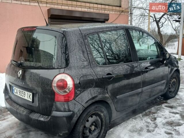 Рено Модус, объемом двигателя 1.5 л и пробегом 225 тыс. км за 4600 $, фото 1 на Automoto.ua