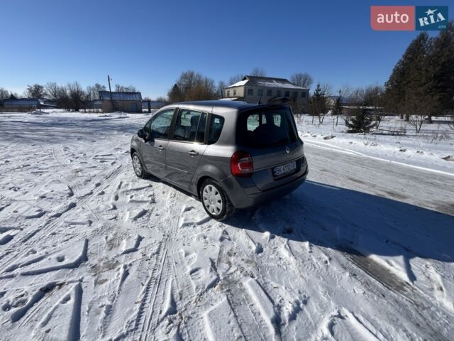 Серый Рено Модус, объемом двигателя 1.6 л и пробегом 157 тыс. км за 5500 $, фото 1 на Automoto.ua