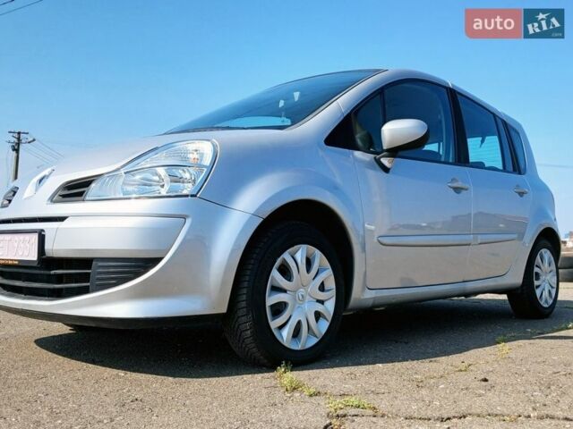 Серый Рено Модус, объемом двигателя 1.6 л и пробегом 197 тыс. км за 6700 $, фото 1 на Automoto.ua