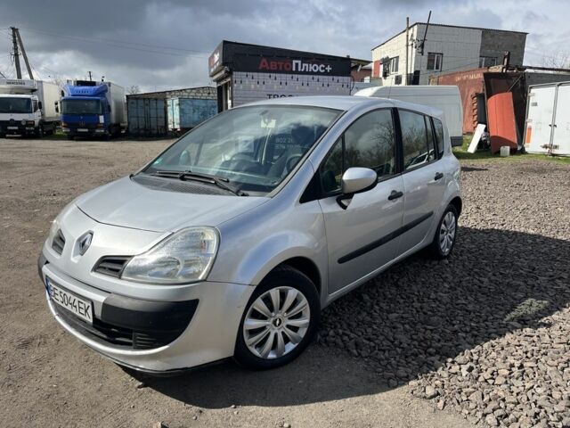 Серый Рено Модус, объемом двигателя 1.1 л и пробегом 290 тыс. км за 3000 $, фото 1 на Automoto.ua