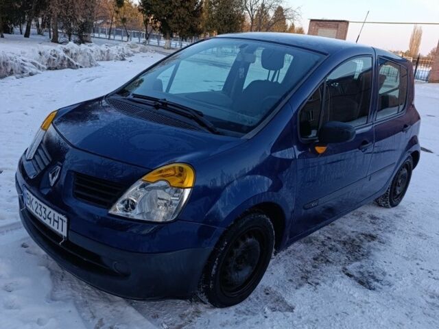 Синий Рено Модус, объемом двигателя 1.1 л и пробегом 196 тыс. км за 3900 $, фото 1 на Automoto.ua