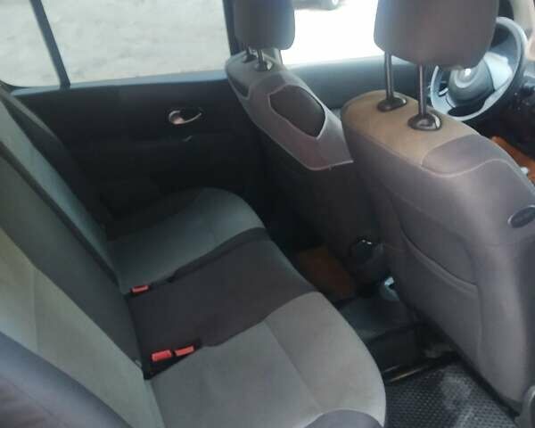 Синий Рено Модус, объемом двигателя 1.46 л и пробегом 350 тыс. км за 5000 $, фото 1 на Automoto.ua