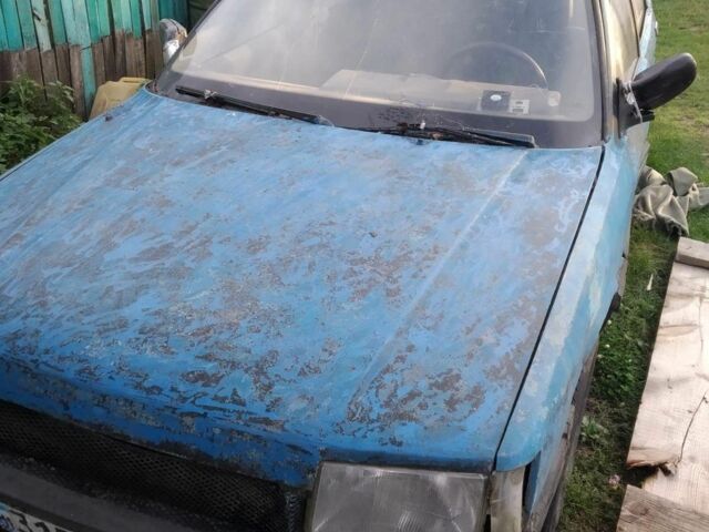 Синій Рено Невада, об'ємом двигуна 0 л та пробігом 300 тис. км за 200 $, фото 1 на Automoto.ua