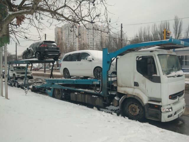 Белый Рено Премиум, объемом двигателя 12 л и пробегом 900 тыс. км за 12000 $, фото 1 на Automoto.ua