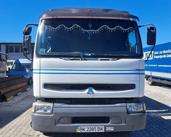 Белый Рено Премиум, объемом двигателя 11.1 л и пробегом 450 тыс. км за 43000 $, фото 1 на Automoto.ua