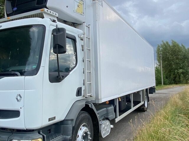 Белый Рено Премиум, объемом двигателя 6.17 л и пробегом 1 тыс. км за 13800 $, фото 1 на Automoto.ua
