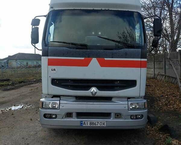 Белый Рено Премиум, объемом двигателя 11.12 л и пробегом 900 тыс. км за 7000 $, фото 1 на Automoto.ua
