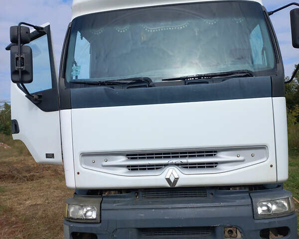 Белый Рено Премиум, объемом двигателя 11.1 л и пробегом 1 тыс. км за 9500 $, фото 1 на Automoto.ua