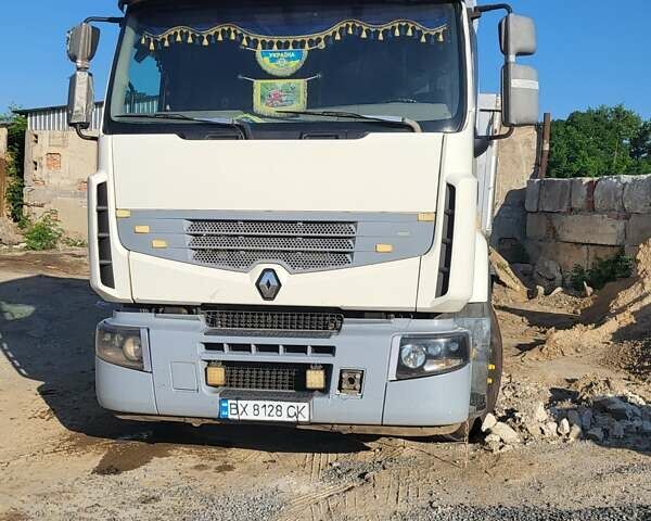 Белый Рено Премиум, объемом двигателя 10.84 л и пробегом 1 тыс. км за 16000 $, фото 1 на Automoto.ua