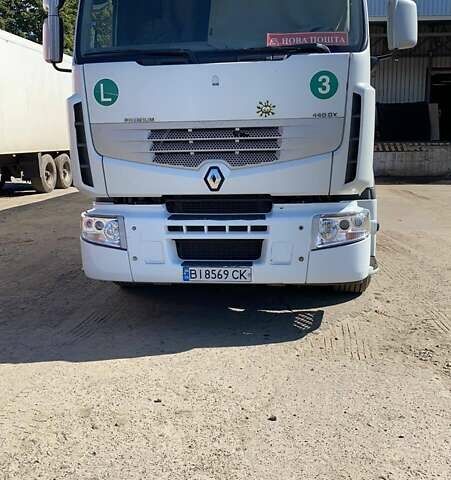 Белый Рено Премиум, объемом двигателя 10.8 л и пробегом 1 тыс. км за 8500 $, фото 1 на Automoto.ua