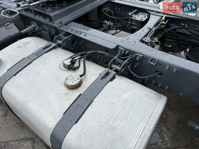 Белый Рено Премиум, объемом двигателя 10.8 л и пробегом 947 тыс. км за 8000 $, фото 1 на Automoto.ua