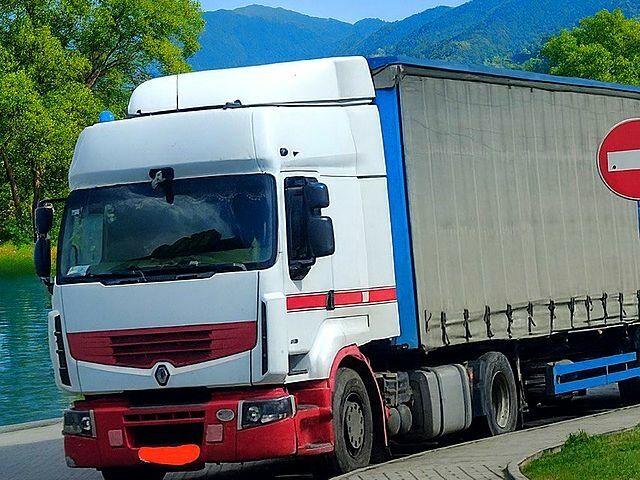 Білий Рено Преміум, об'ємом двигуна 10.8 л та пробігом 0 тис. км за 4500 $, фото 1 на Automoto.ua