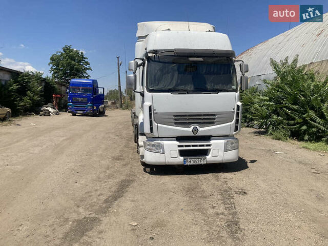 Білий Рено Преміум, об'ємом двигуна 11 л та пробігом 950 тис. км за 8999 $, фото 1 на Automoto.ua