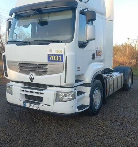 Белый Рено Премиум, объемом двигателя 10.8 л и пробегом 870 тыс. км за 12500 $, фото 1 на Automoto.ua