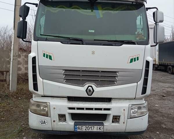 Белый Рено Премиум, объемом двигателя 10.84 л и пробегом 1 тыс. км за 9100 $, фото 1 на Automoto.ua