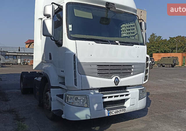 Рено Премиум 2011 в Киеве на Automoto.ua Белый Рено Премиум, объемом двигателя 10.84 л и пробегом 690 тыс. км за 9000 $, фото 1 на Automoto.ua