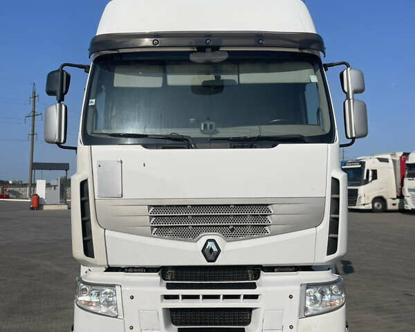 Белый Рено Премиум, объемом двигателя 10.8 л и пробегом 898 тыс. км за 12999 $, фото 1 на Automoto.ua