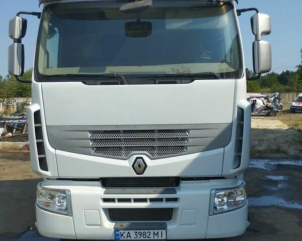 Белый Рено Премиум, объемом двигателя 10.8 л и пробегом 822 тыс. км за 14700 $, фото 1 на Automoto.ua