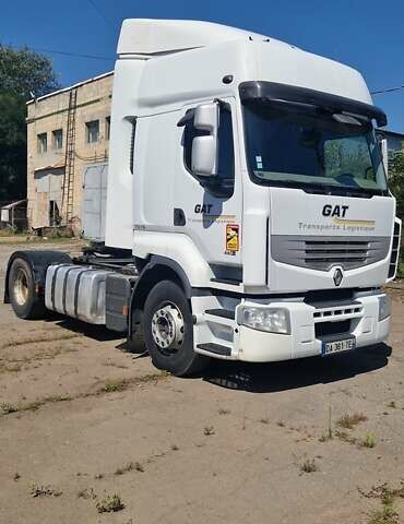 Белый Рено Премиум, объемом двигателя 10.84 л и пробегом 718 тыс. км за 13600 $, фото 1 на Automoto.ua