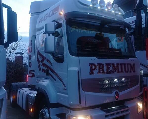Белый Рено Премиум, объемом двигателя 10.8 л и пробегом 676 тыс. км за 18500 $, фото 1 на Automoto.ua