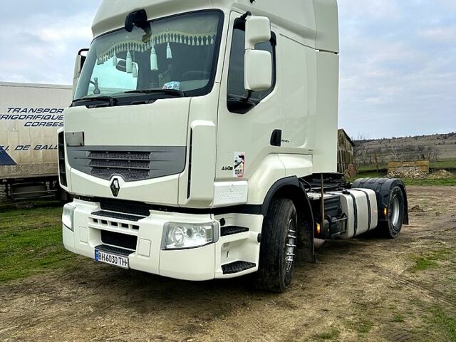 Білий Рено Преміум, об'ємом двигуна 12 л та пробігом 900 тис. км за 14600 $, фото 1 на Automoto.ua