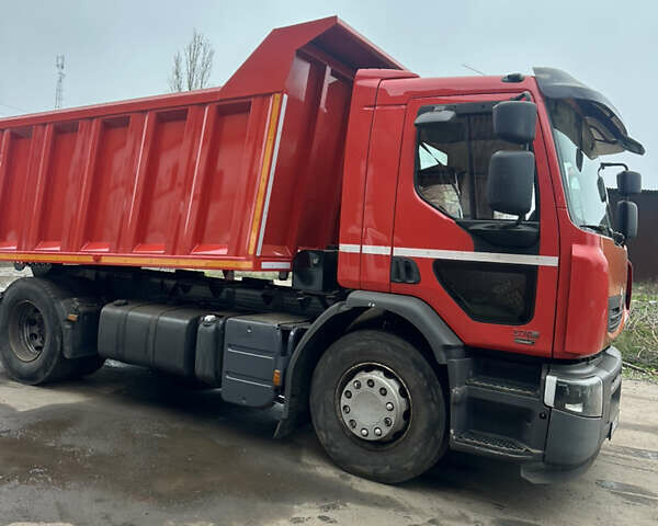 Красный Рено Премиум, объемом двигателя 11 л и пробегом 650 тыс. км за 28750 $, фото 1 на Automoto.ua