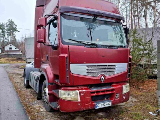 Красный Рено Премиум, объемом двигателя 10.8 л и пробегом 112 тыс. км за 6300 $, фото 1 на Automoto.ua
