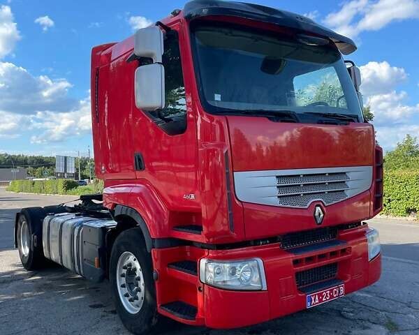 Красный Рено Премиум, объемом двигателя 10.84 л и пробегом 864 тыс. км за 13999 $, фото 1 на Automoto.ua