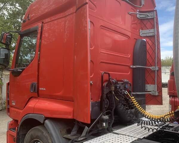 Красный Рено Премиум, объемом двигателя 0 л и пробегом 750 тыс. км за 24000 $, фото 1 на Automoto.ua