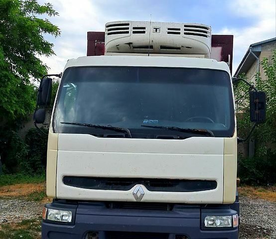 Рено Премиум, объемом двигателя 6.2 л и пробегом 756 тыс. км за 15000 $, фото 1 на Automoto.ua