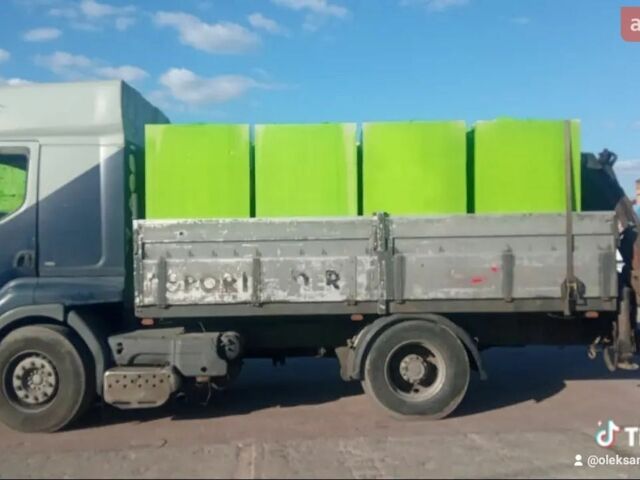 Рено Преміум, об'ємом двигуна 11 л та пробігом 900 тис. км за 14000 $, фото 1 на Automoto.ua