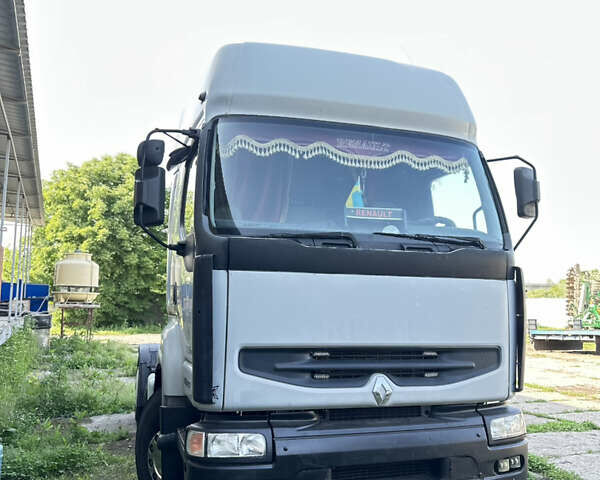 Серый Рено Премиум, объемом двигателя 11 л и пробегом 600 тыс. км за 7500 $, фото 1 на Automoto.ua