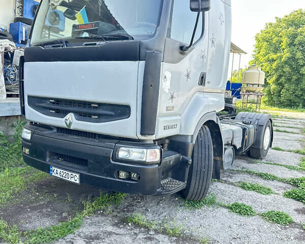 Сірий Рено Преміум, об'ємом двигуна 11 л та пробігом 600 тис. км за 7100 $, фото 1 на Automoto.ua
