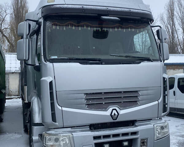 Серый Рено Премиум, объемом двигателя 10.84 л и пробегом 1 тыс. км за 7100 $, фото 1 на Automoto.ua
