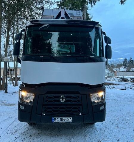 Білий Рено Range T, об'ємом двигуна 10.84 л та пробігом 150 тис. км за 103000 $, фото 1 на Automoto.ua