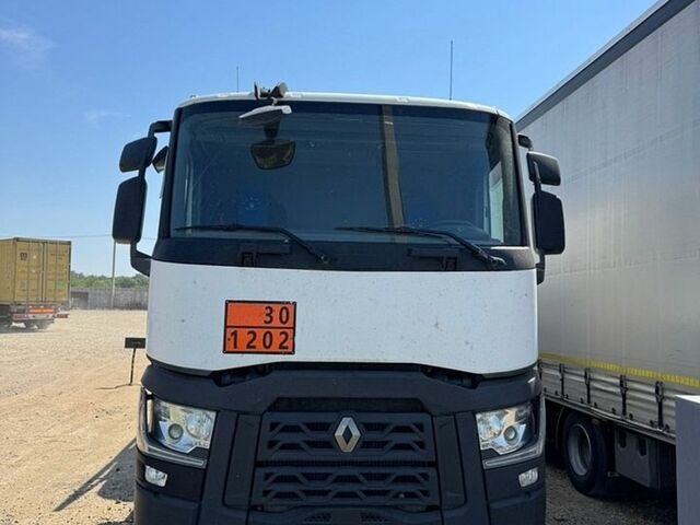 Белый Рено Range T, объемом двигателя 10.8 л и пробегом 900 тыс. км за 49900 $, фото 1 на Automoto.ua