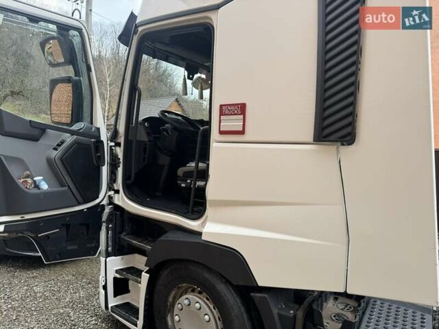 Белый Рено Range T, объемом двигателя 10.8 л и пробегом 110 тыс. км за 17500 $, фото 1 на Automoto.ua