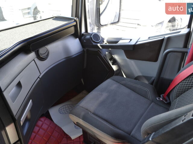 Белый Рено Range T, объемом двигателя 12.6 л и пробегом 732 тыс. км за 31999 $, фото 1 на Automoto.ua