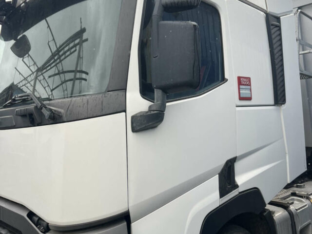 Белый Рено Range T, объемом двигателя 12.8 л и пробегом 470 тыс. км за 35500 $, фото 1 на Automoto.ua