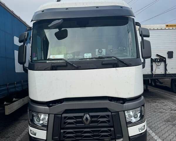 Білий Рено Range T, об'ємом двигуна 12.99 л та пробігом 600 тис. км за 49500 $, фото 1 на Automoto.ua