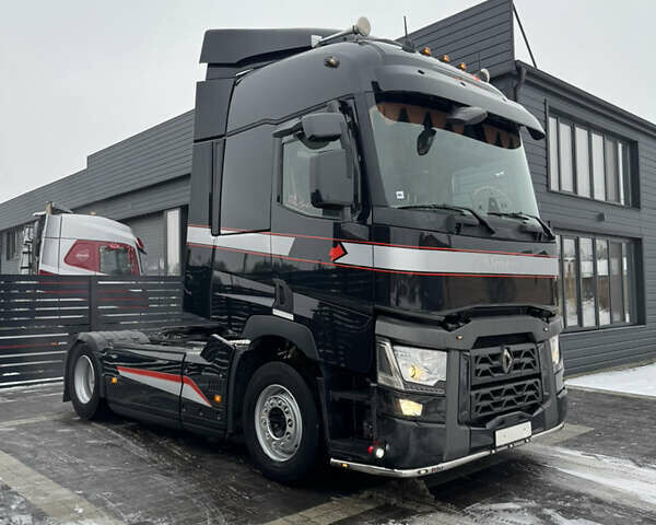 Черный Рено Range T, объемом двигателя 10.8 л и пробегом 656 тыс. км за 31694 $, фото 1 на Automoto.ua