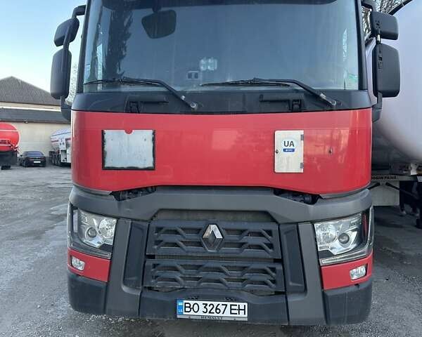 Красный Рено Range T, объемом двигателя 10.8 л и пробегом 810 тыс. км за 22222 $, фото 1 на Automoto.ua