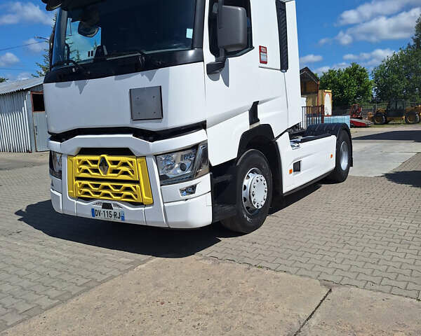 Рено Range T, объемом двигателя 12.9 л и пробегом 700 тыс. км за 27379 $, фото 1 на Automoto.ua