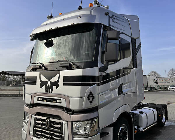 Рено Range T, об'ємом двигуна 0 л та пробігом 898 тис. км за 29162 $, фото 1 на Automoto.ua