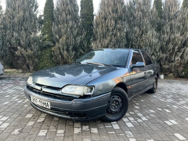 Синій Рено Сафран, об'ємом двигуна 3 л та пробігом 271 тис. км за 699 $, фото 1 на Automoto.ua