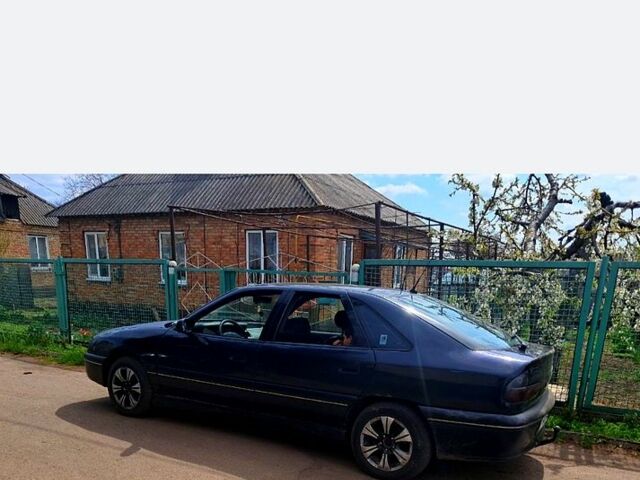 Синий Рено Сафран, объемом двигателя 1.9 л и пробегом 0 тыс. км за 1500 $, фото 1 на Automoto.ua