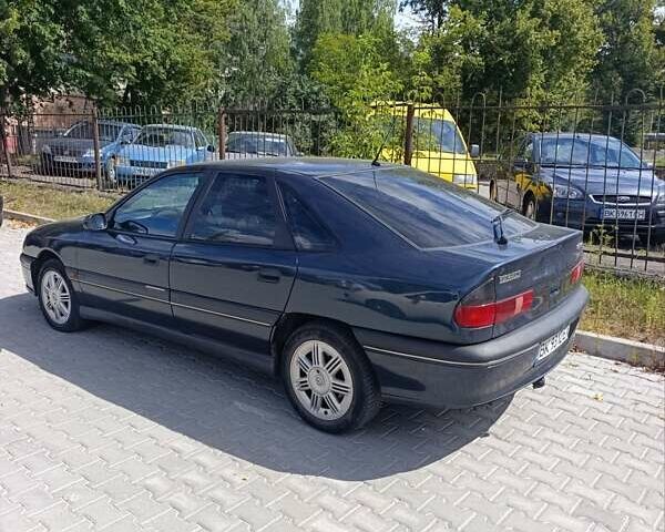 Синій Рено Сафран, об'ємом двигуна 2.2 л та пробігом 390 тис. км за 2600 $, фото 1 на Automoto.ua